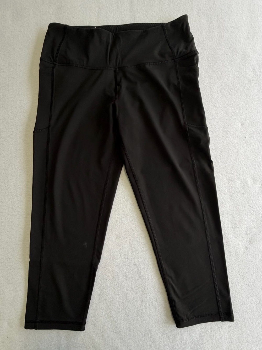 Victoria Sport Knockout Capri Leggings Black Size L - Large